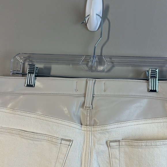 Abercrombie 90’s Straight Ultra High Rise Vegan Leather Waistband Jeans Size 20R - Picture 10 of 16